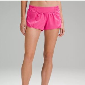 NWT ✨ Lululemon Hotty Hot Low-Rise 2.5” Sonic Pink Size 14